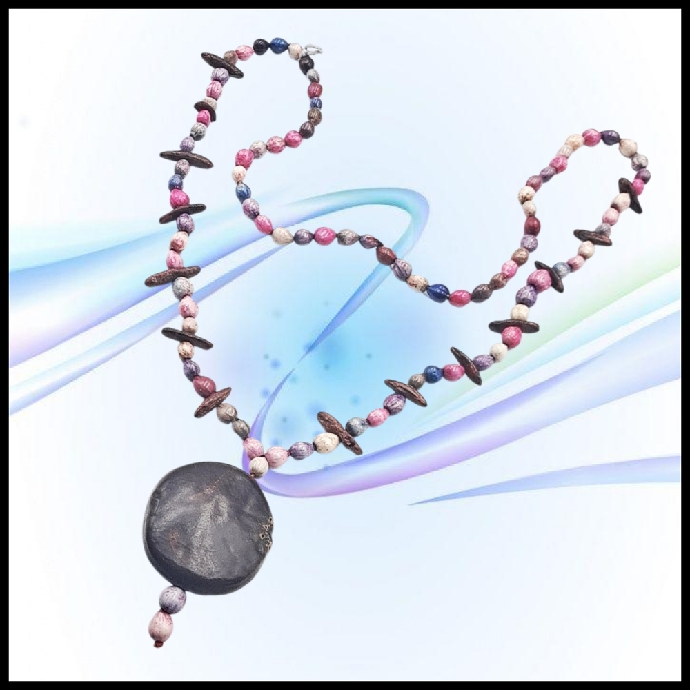 Elegant Multicolor Beaded Necklace